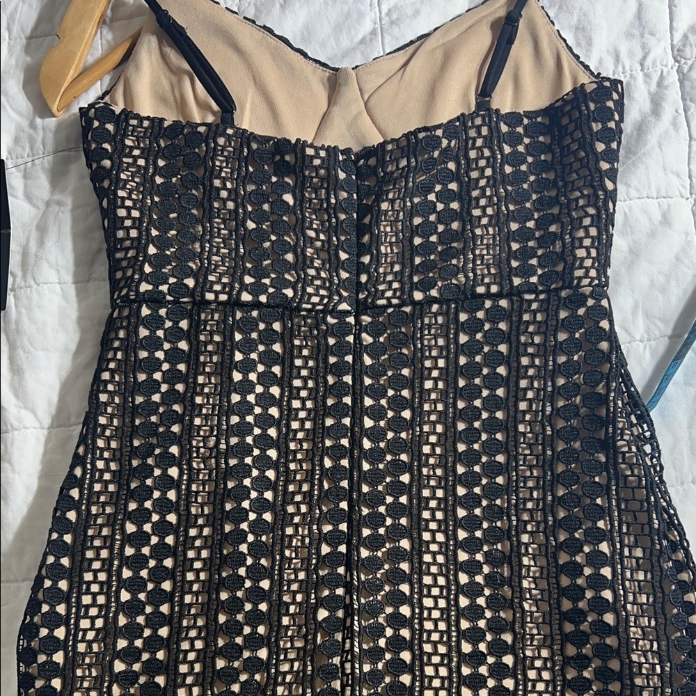 Lulus new rules black lace Bodycon midi dress with slit size S NWT - Picture 11 of 12